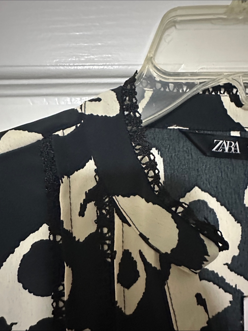 Zara Black & Cream Abstract Print V-Neck Tunic Dress - Picture 3 of 4